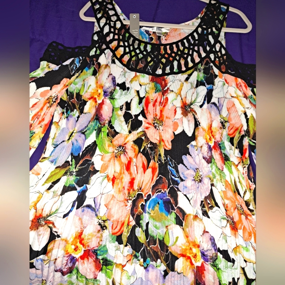 Spense Cold Shoulder Tunic Blouse